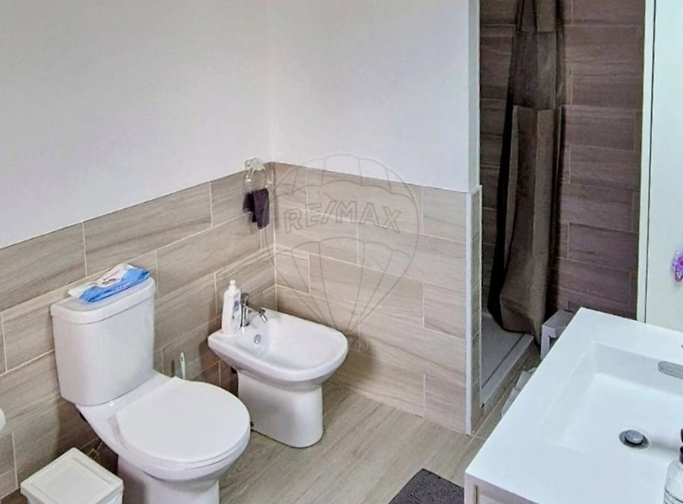 Moradia T7 para Arrendamento em Almeirim Foto 12