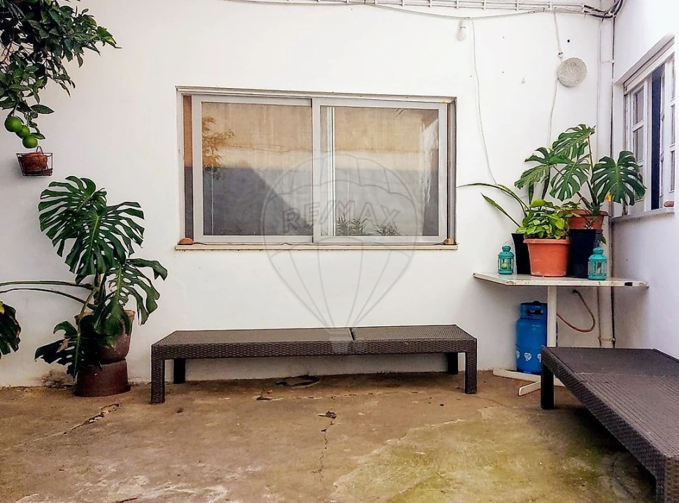 Moradia T7 para Arrendamento em Almeirim Foto 8