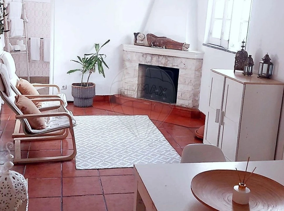 Moradia T7 para Arrendamento em Almeirim Foto 6