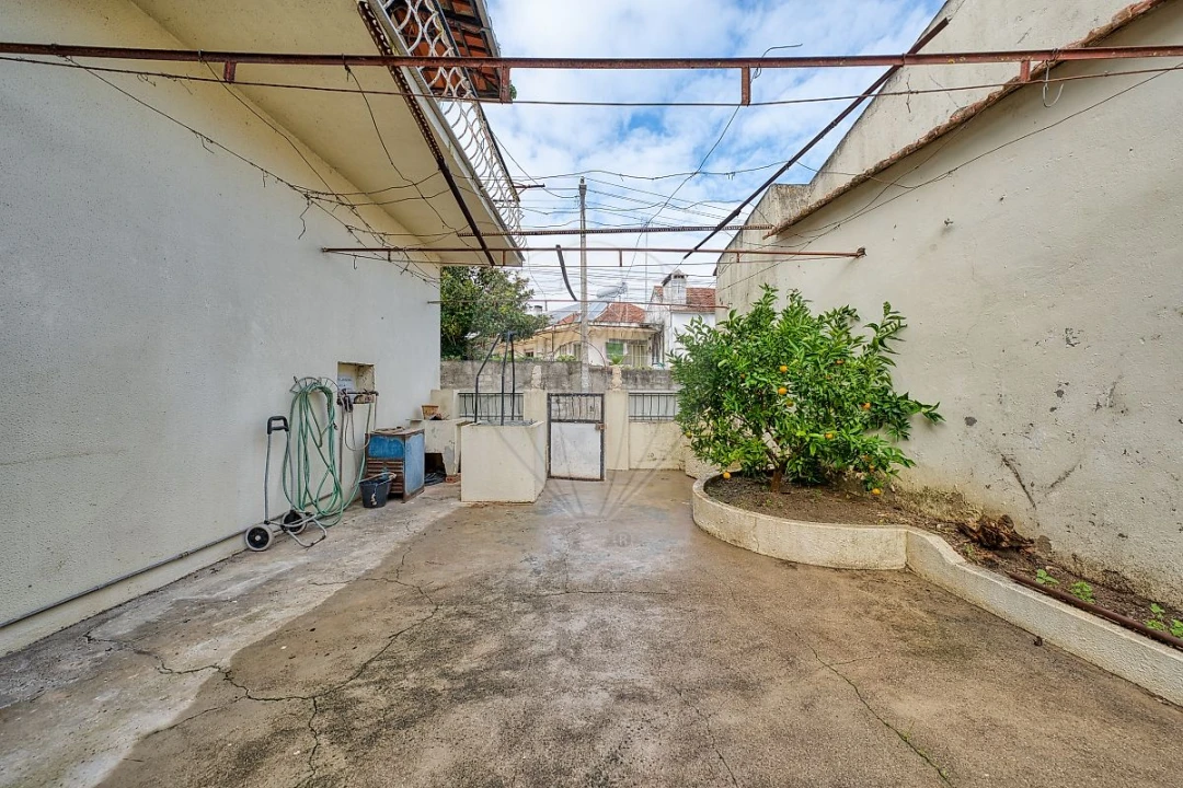 Moradia T5 para Venda em Azoia de Cima e Tremês Foto 43