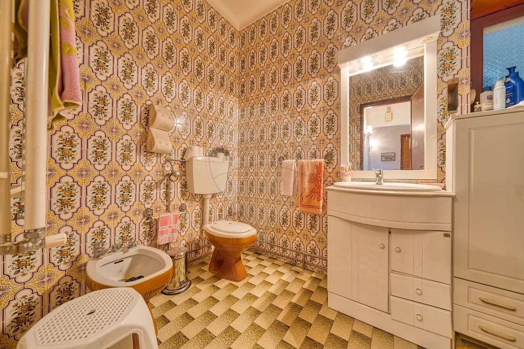 Moradia T5 para Venda em Azoia de Cima e Tremês Foto 35