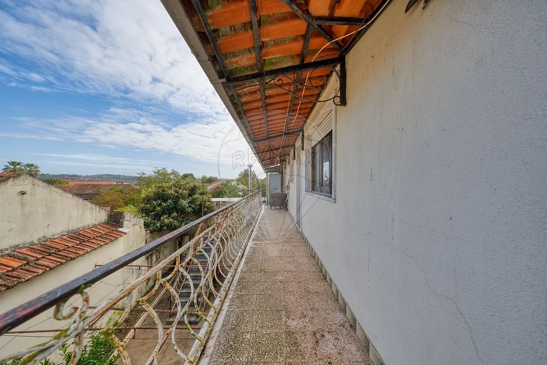 Moradia T5 para Venda em Azoia de Cima e Tremês Foto 39