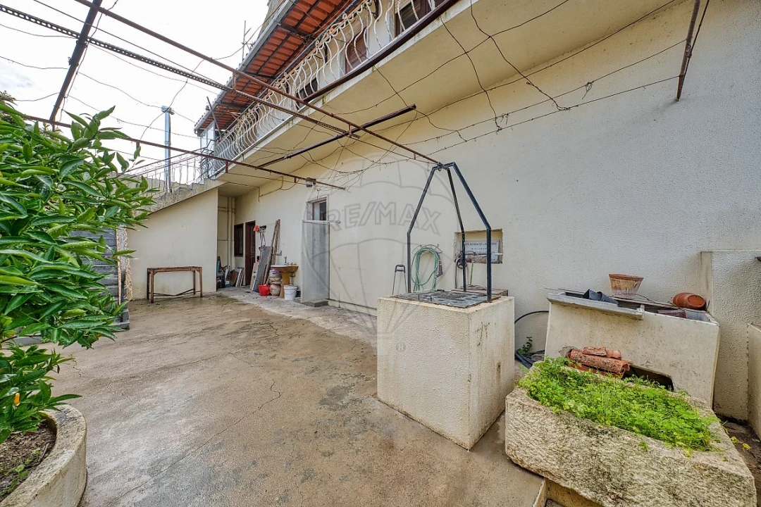 Moradia T5 para Venda em Azoia de Cima e Tremês Foto 42