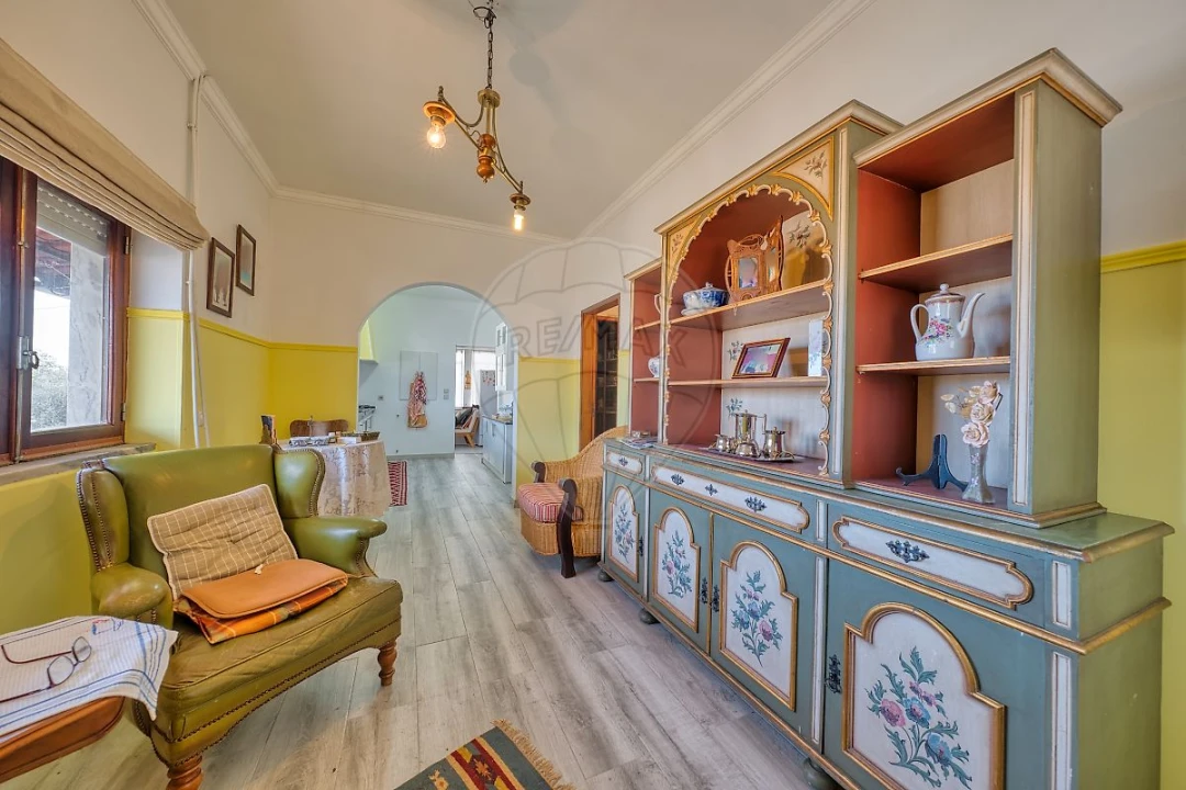 Moradia T5 para Venda em Azoia de Cima e Tremês Foto 33