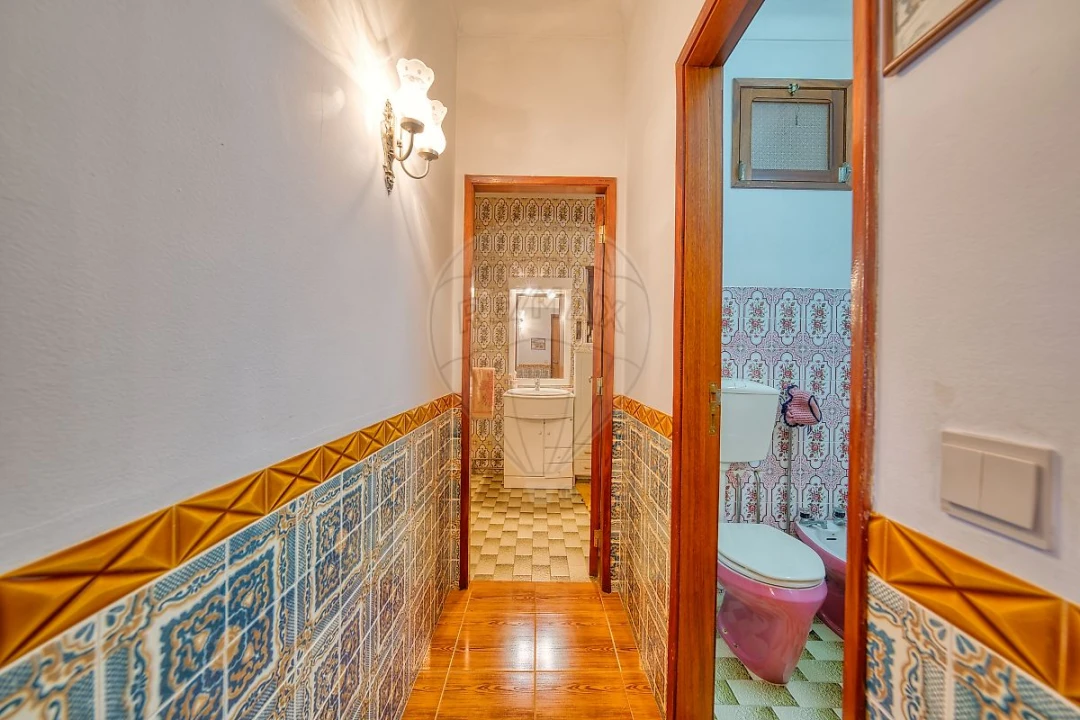 Moradia T5 para Venda em Azoia de Cima e Tremês Foto 20