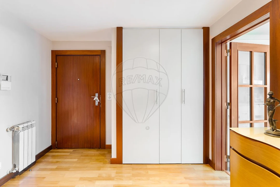 Apartamento T2 para Venda em Santa Clara Foto 3