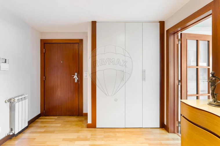 Apartamento T2 para Venda em Santa Clara Foto 3