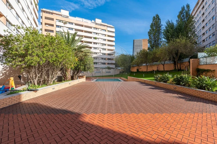 Apartamento T2 para Venda em Santa Clara Foto 23