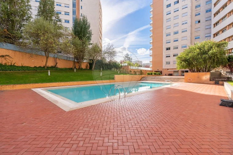 Apartamento T2 para Venda em Santa Clara Foto 26