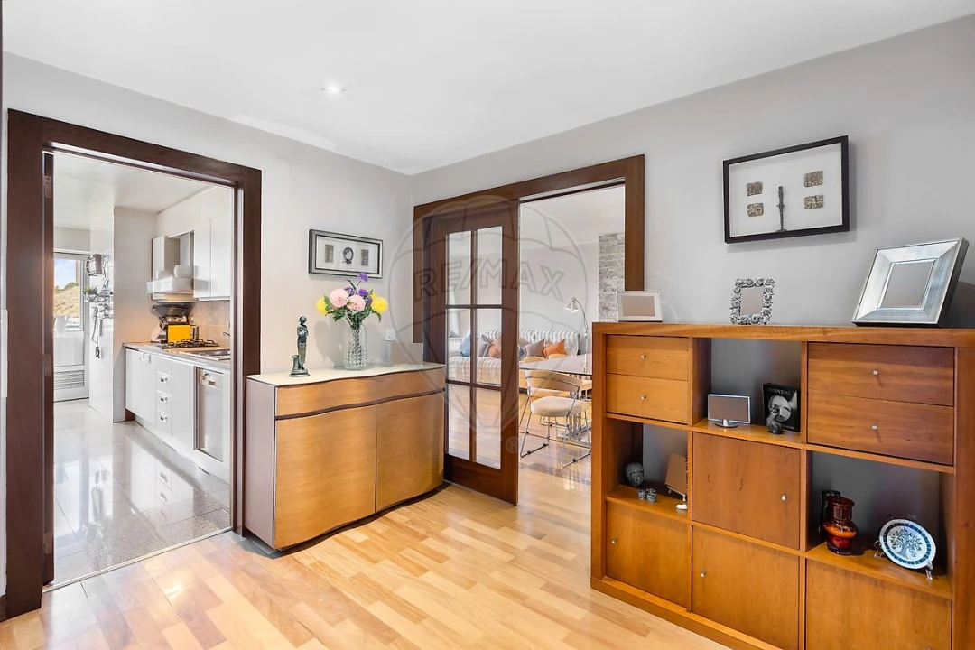 Apartamento T2 para Venda em Santa Clara Foto 4