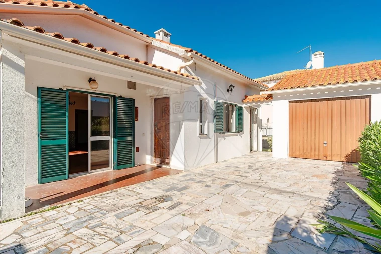 Moradia T3 para Venda em Azeitão (São Lourenço e São Simão)