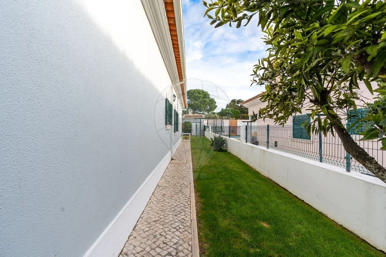 Moradia T3 para Venda em Azeitão (São Lourenço e São Simão) Foto 33