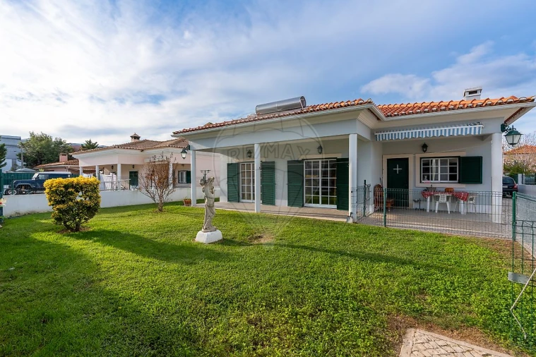 Moradia T3 para Venda em Azeitão (São Lourenço e São Simão) Foto 25