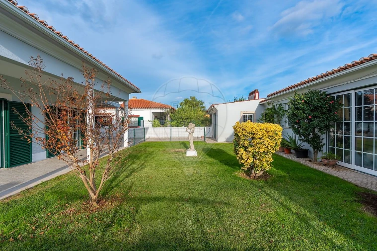 Moradia T3 para Venda em Azeitão (São Lourenço e São Simão) Foto 27