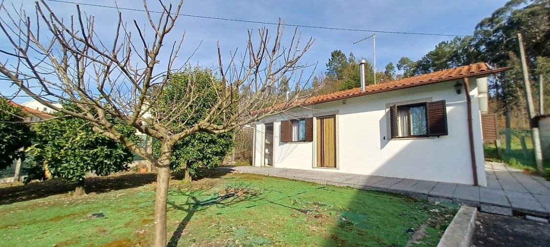 Moradia T1 para Arrendamento em Britelo, Gémeos e Ourilhe Foto 25