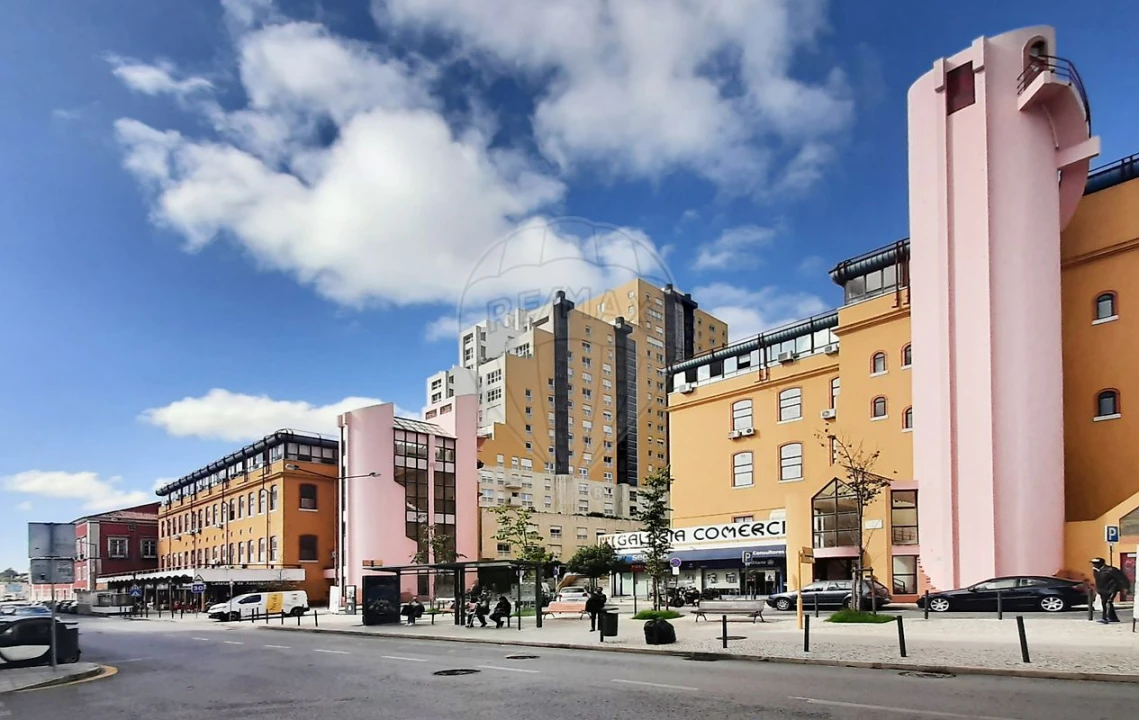 Apartamento T2 para Venda em Beato Foto 4