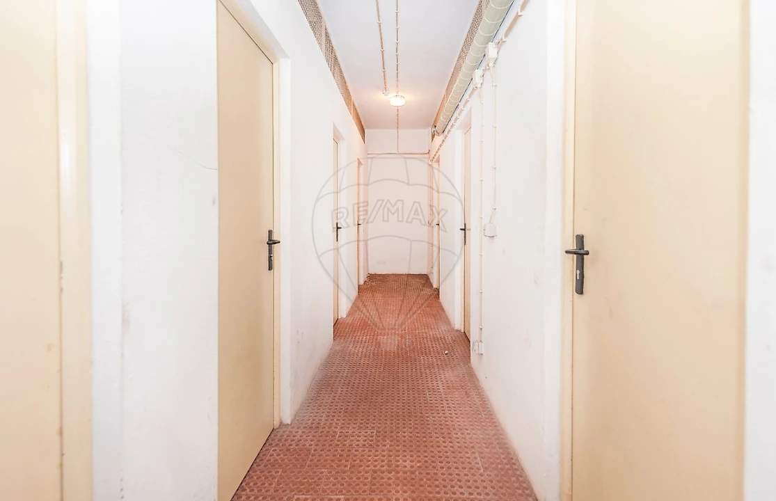 Apartamento T2 para Venda em Beato Foto 25