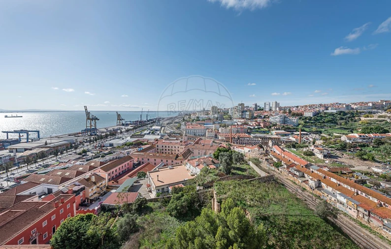 Apartamento T2 para Venda em Beato Foto 5