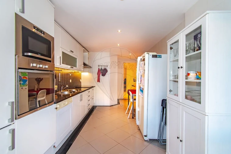 Apartamento T3 para Venda em Oeiras e São Julião da Barra, Paço de Arcos e Caxias Foto 4