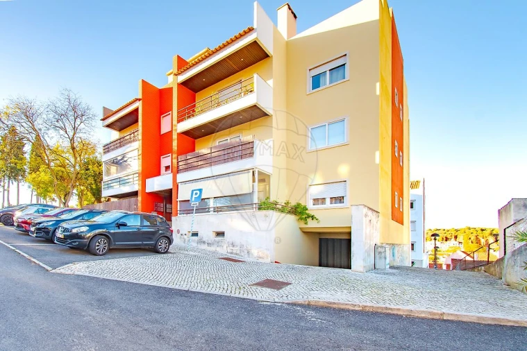 Apartamento T3 para Venda em Oeiras e São Julião da Barra, Paço de Arcos e Caxias Foto 2