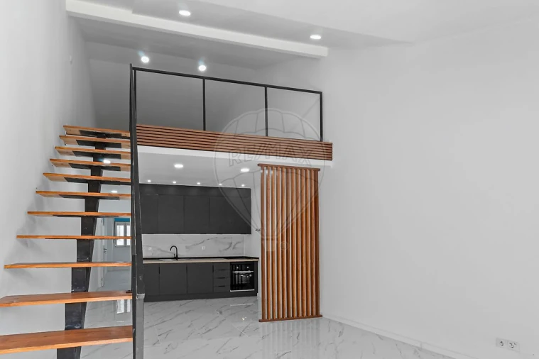 Apartamento T1 para Venda em Almada, Cova da Piedade, Pragal e Cacilhas Foto 2