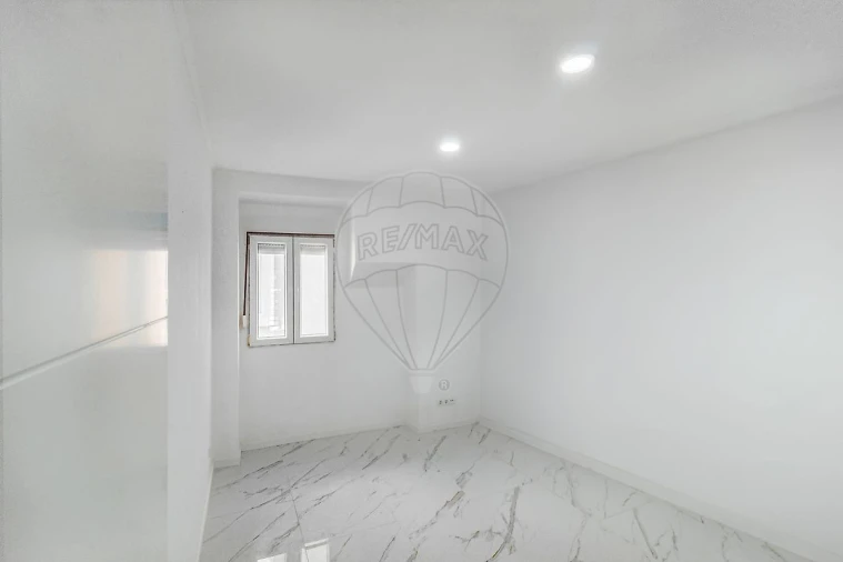 Apartamento T1 para Venda em Almada, Cova da Piedade, Pragal e Cacilhas Foto 7