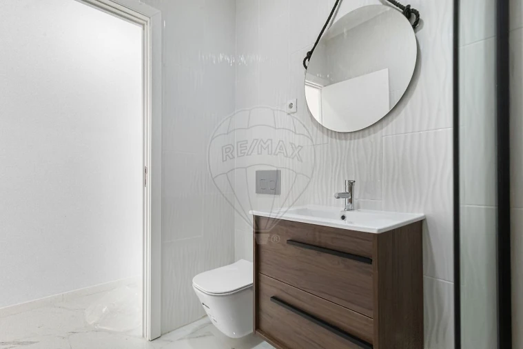 Apartamento T1 para Venda em Almada, Cova da Piedade, Pragal e Cacilhas Foto 15