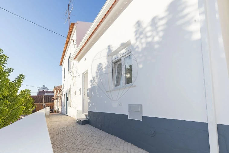 Moradia T1 para Venda em Aveiras de Baixo Foto 11