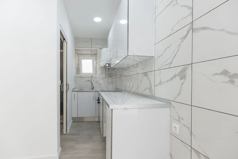 Moradia T1 para Venda em Aveiras de Baixo Foto 3