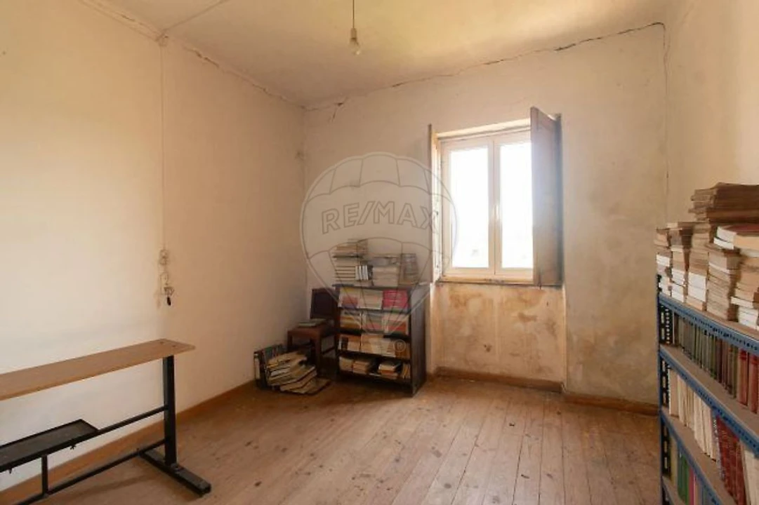 Moradia T4 para Venda em Moita Foto 9