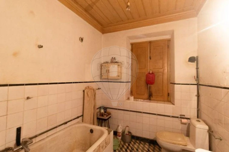 Moradia T4 para Venda em Moita Foto 10