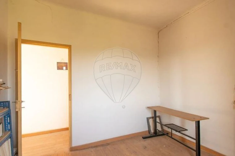 Moradia T4 para Venda em Moita Foto 8