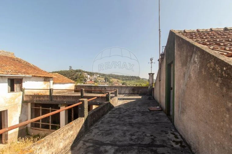 Moradia T4 para Venda em Moita Foto 13