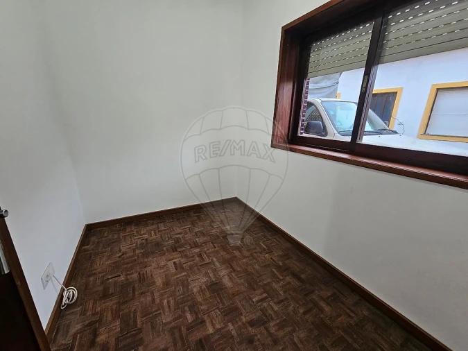 Moradia T3 para Venda em Oiã Foto 4