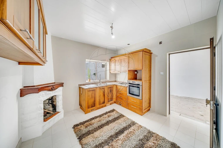 Moradia T3 para Venda em Oiã Foto 3