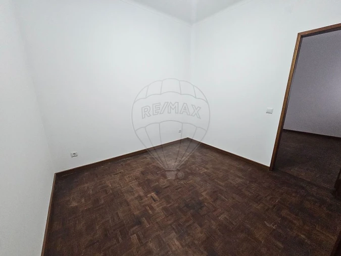 Moradia T3 para Venda em Oiã Foto 8