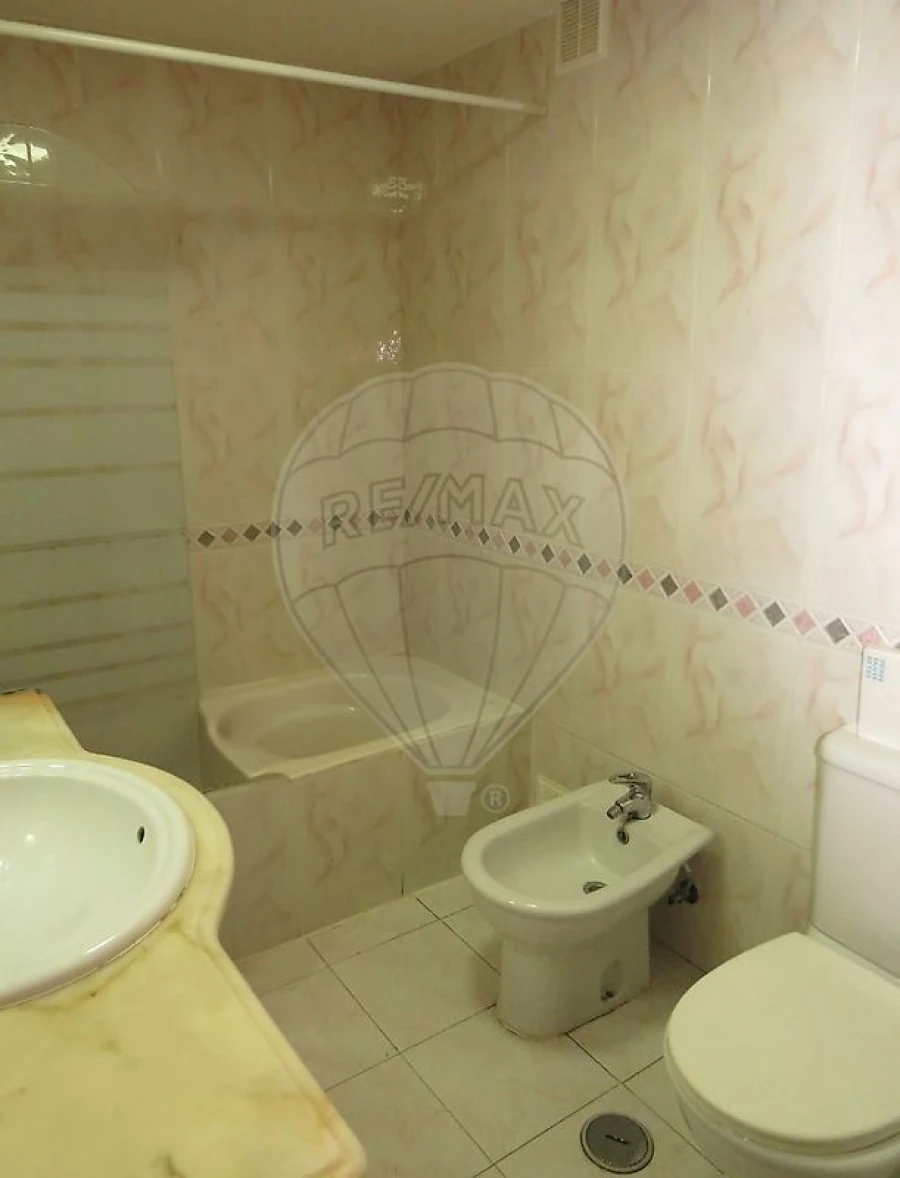 Apartamento T2 para Venda em Póvoa de Santa Iria e Forte da Casa Foto 9