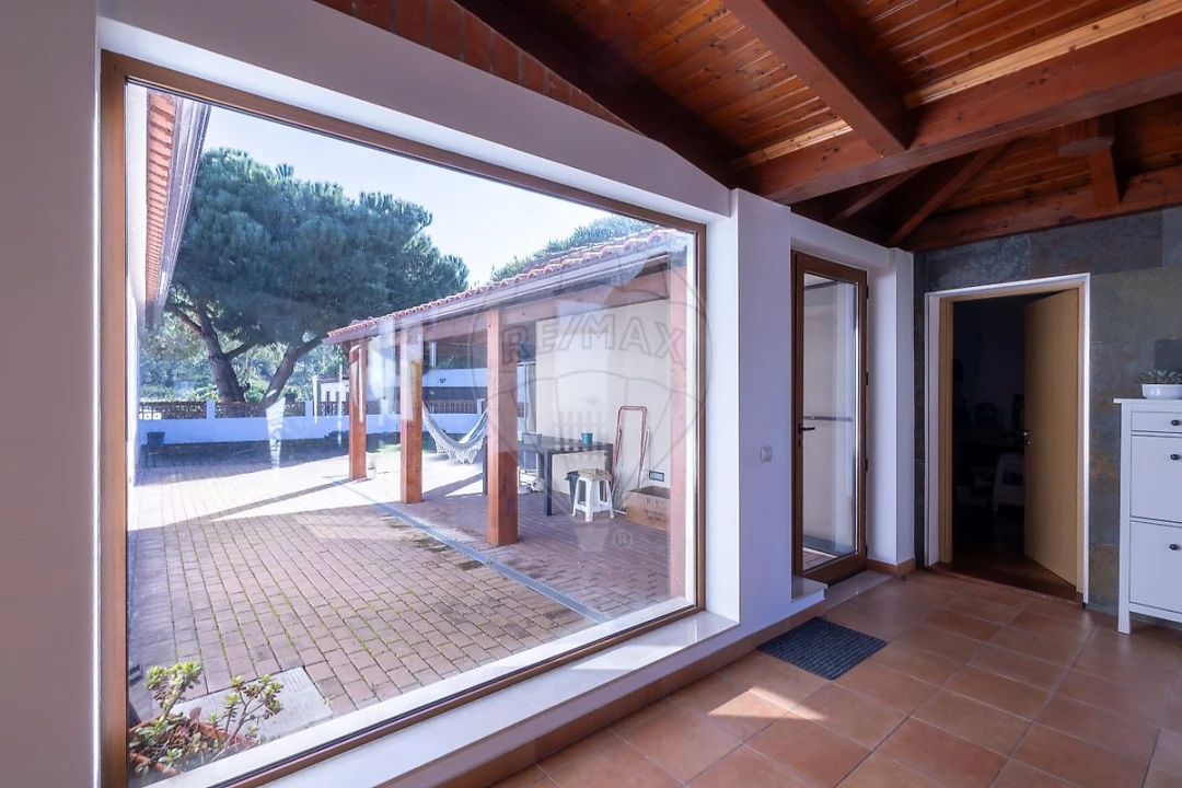 Moradia T3 para Venda em Salir de Matos Foto 10