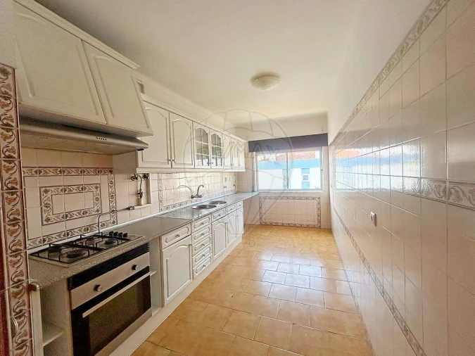 Apartamento T3 para Venda em Seixal, Arrentela e Aldeia de Paio Pires Foto 1