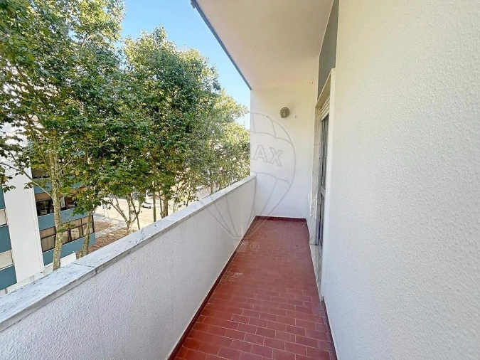 Apartamento T3 para Venda em Seixal, Arrentela e Aldeia de Paio Pires Foto 8