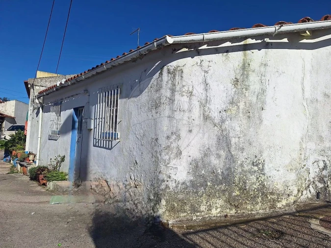 Moradia T2 para Venda em Santo Quintino Foto 4