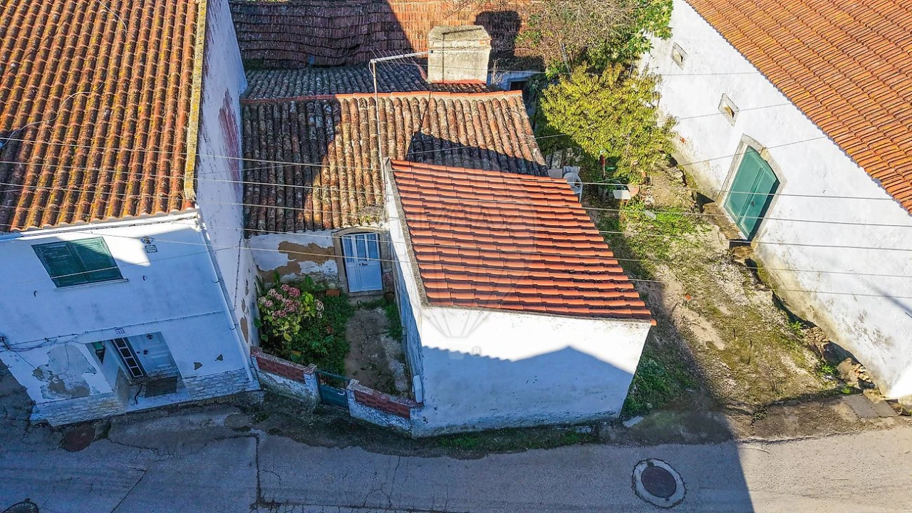 Moradia T2 para Venda em Dois Portos e Runa Foto 1