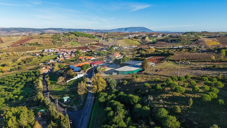 Moradia T2 para Venda em Dois Portos e Runa Foto 11