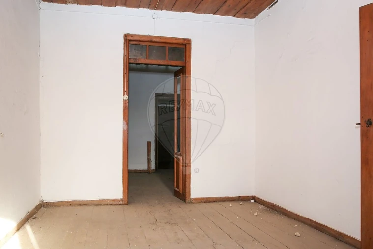 Prédio para Venda em Azambuja Foto 4