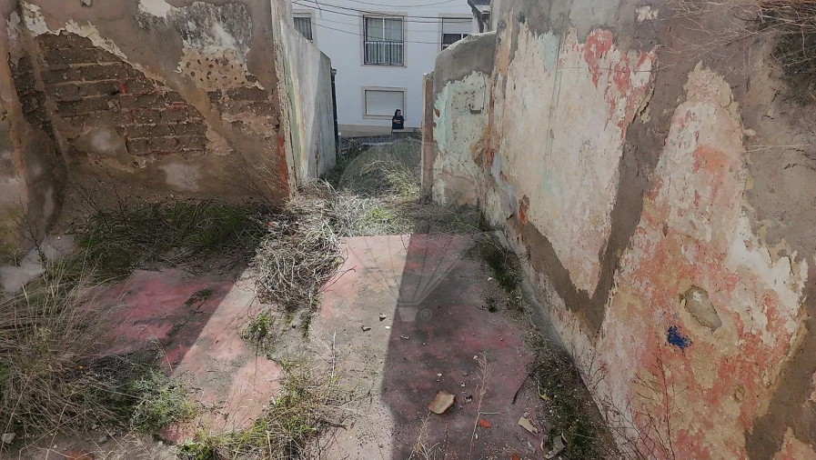 Moradia T3 para Venda em Azambuja Foto 7