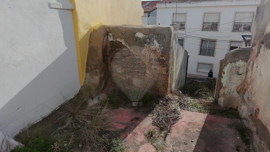 Moradia T3 para Venda em Azambuja