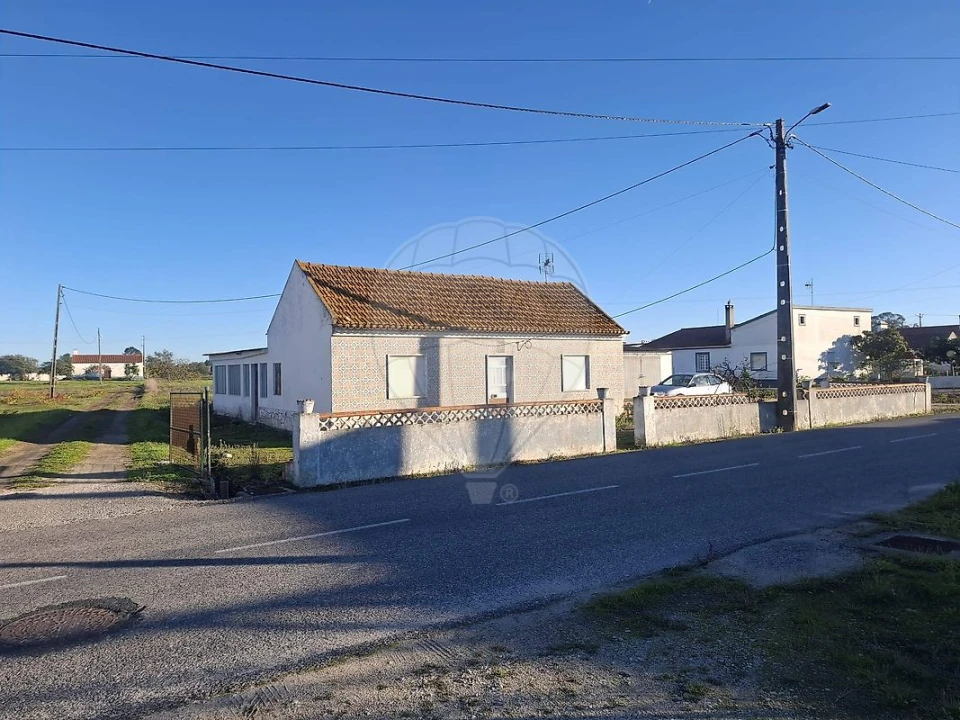 Moradia T2 para Venda em Glória do Ribatejo e Granho Foto 1