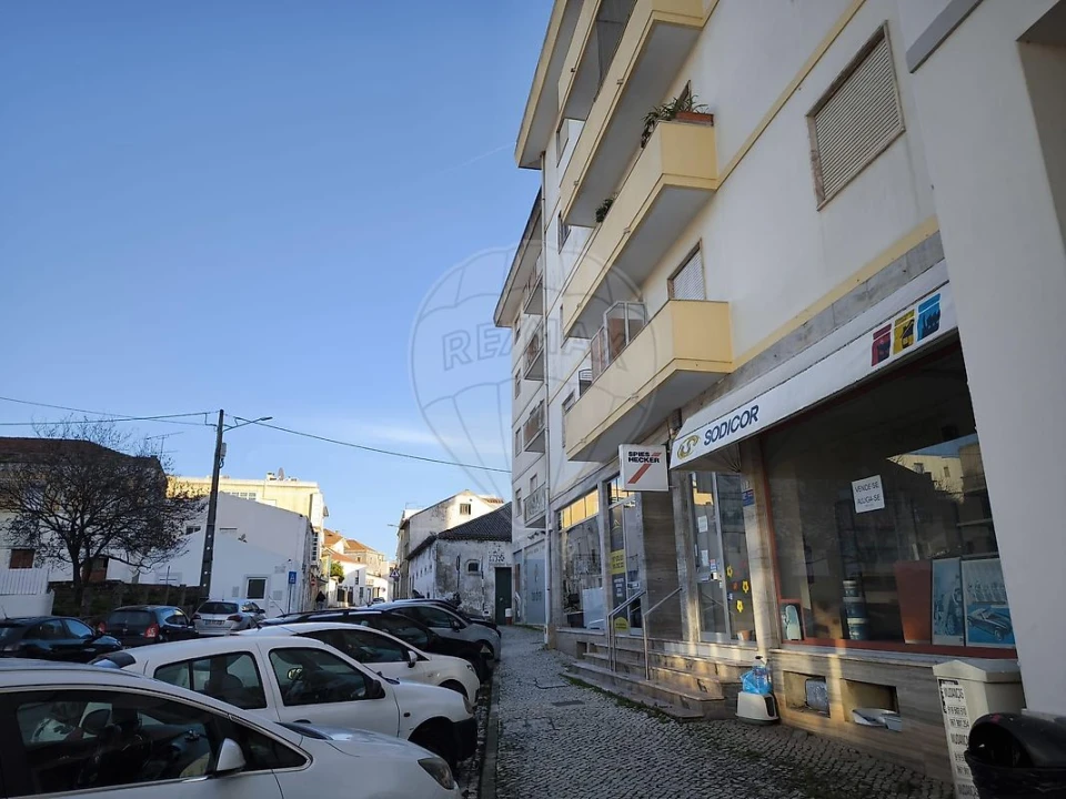 Apartamento T2 para Venda em Rio Maior Foto 11