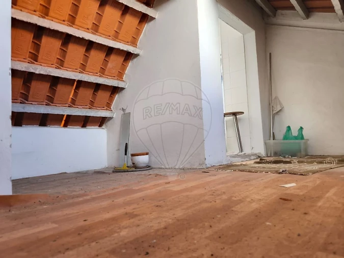 Apartamento T2 para Venda em Nazare Foto 7