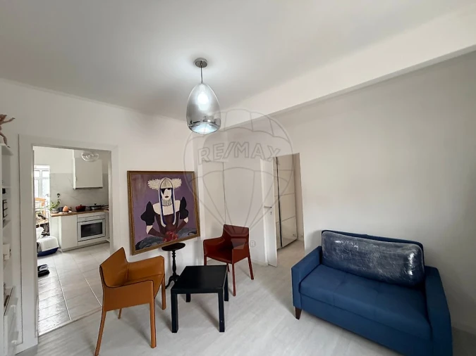 Apartamento T2 para Venda em Algés, Linda-A-Velha e Cruz Quebrada-Dafundo Foto 1